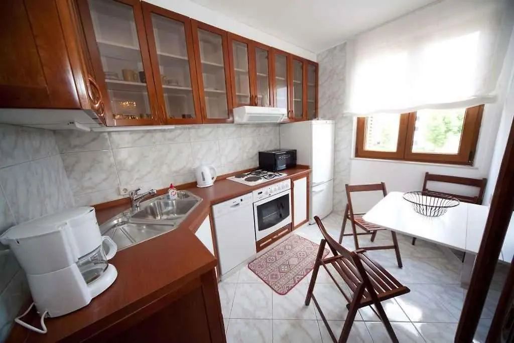 Apartments In Crikvenica 5559 0*,